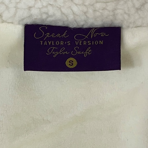 NWT Authentic Taylor Swift Koi Fish Fleece Sherpa Quarter Zip Pullover - Picture 6 of 9